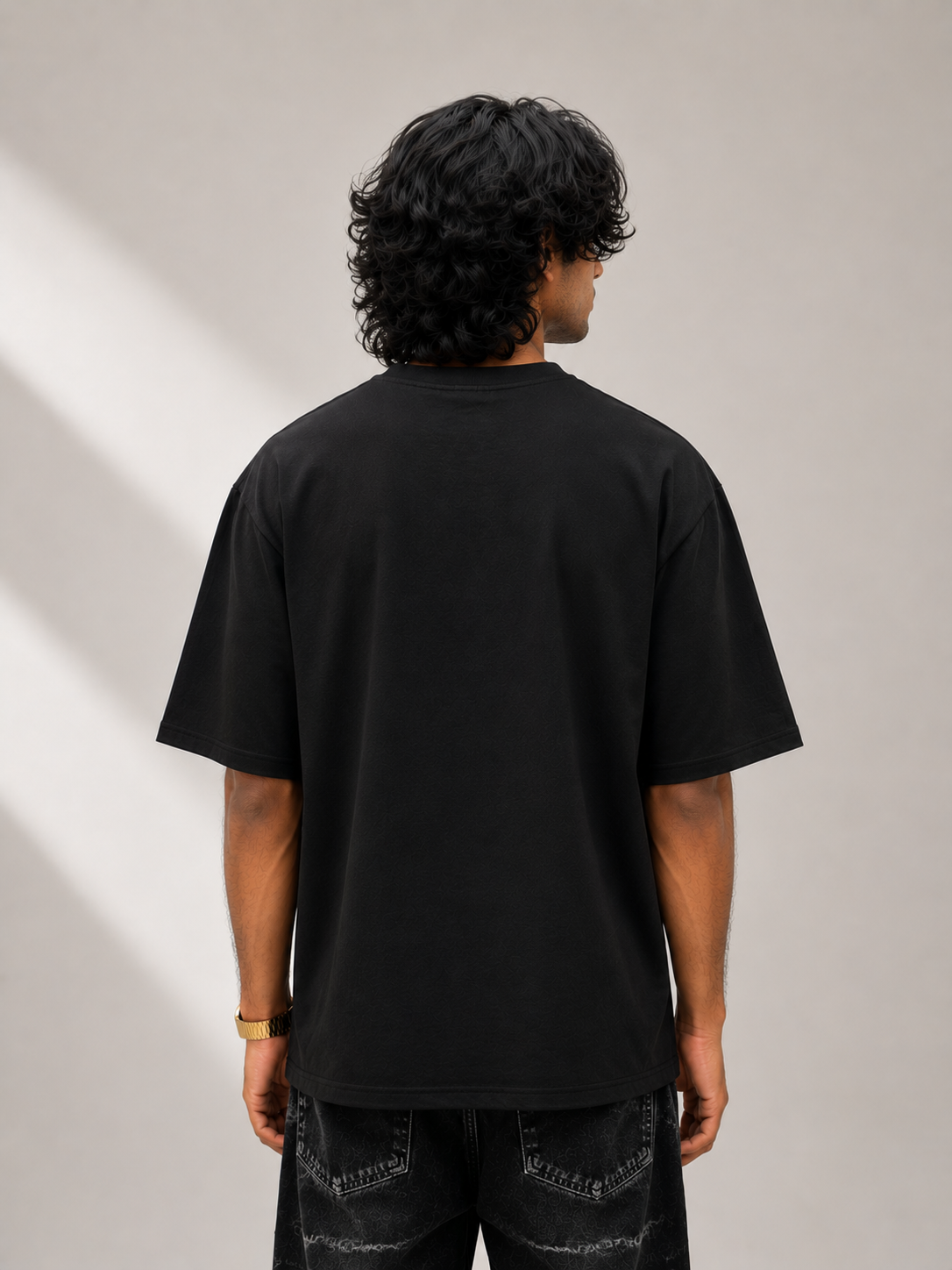 blond black oversized tee